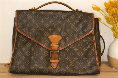 cartable louis vuitton homme|louis vuitton france.